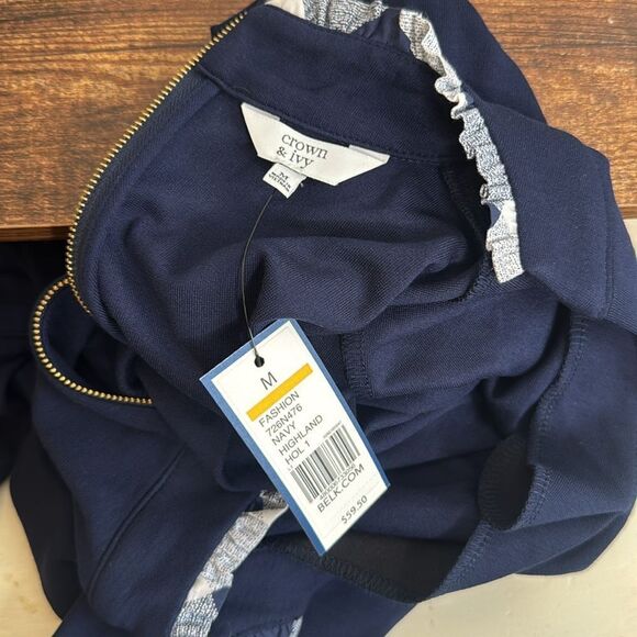 Crown & Ivy Blouse Sz Medium Navy Blue Knit Pullover V Neck Ruffle Edge Top Zip - Picture 5 of 6